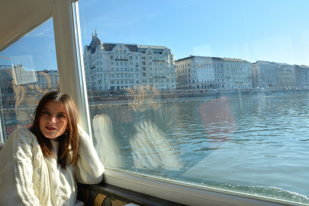 que-ver-budapest-barco-parlamento-1